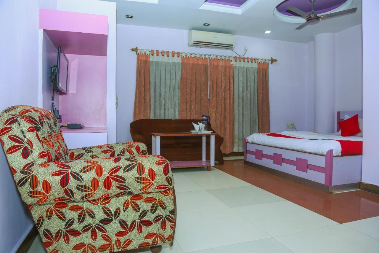 Oyo Somraj Regency Hotel Agartala Ngoại thất bức ảnh
