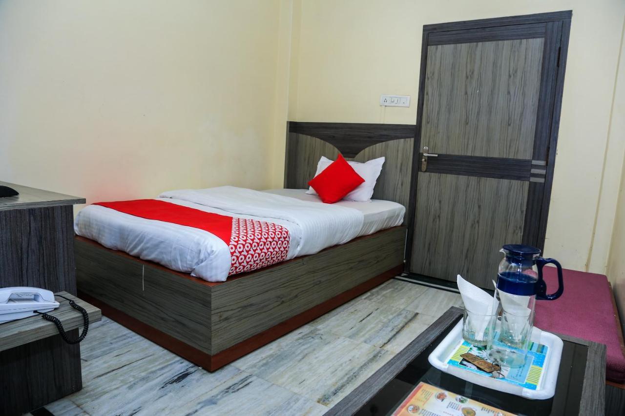 Oyo Somraj Regency Hotel Agartala Ngoại thất bức ảnh